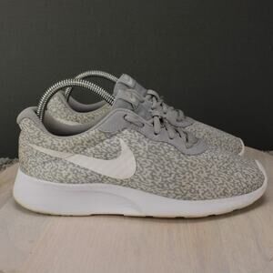Nike Tanjun Shoes Womens 8 Gray White Running Sneakers